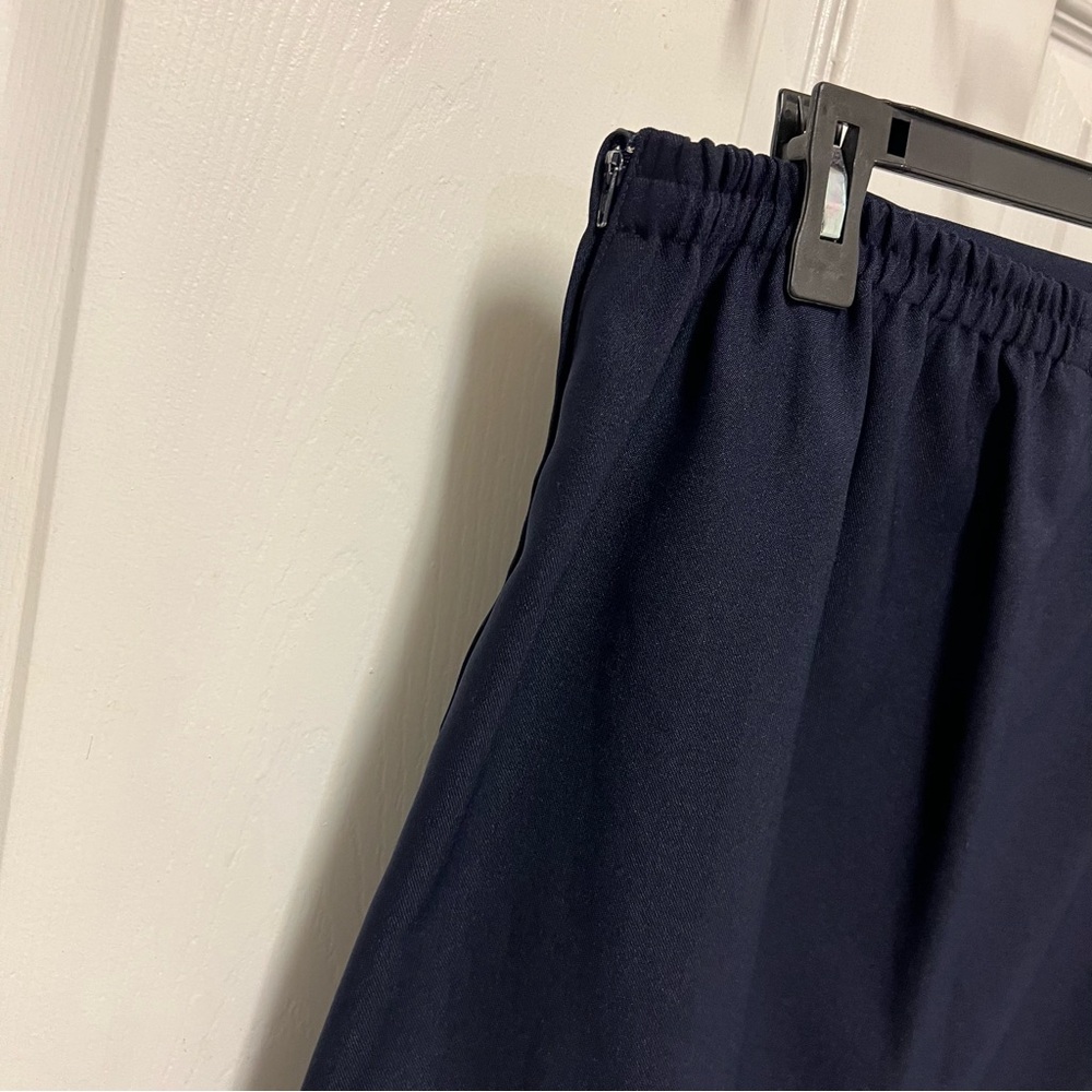 Vintage Women's First Lady Navy Skirt Suit - Picture 13 of 16